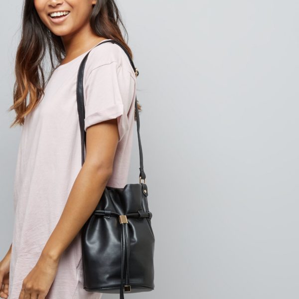 black-bucket-shoulder-bag (1)