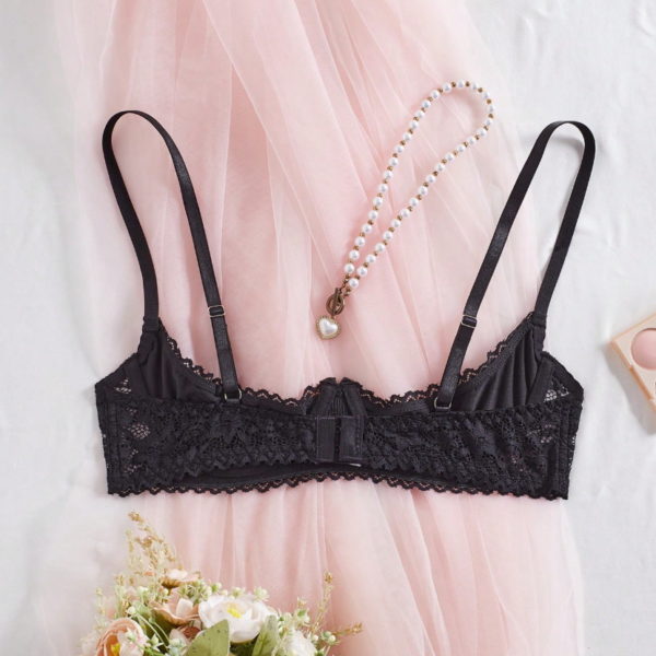 1-3 kosaras melltartó dísszel